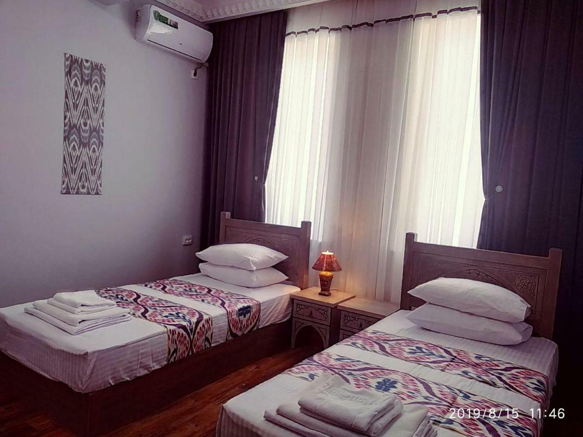 sim sim bukhara Bed & Breakfast Bagian luar foto