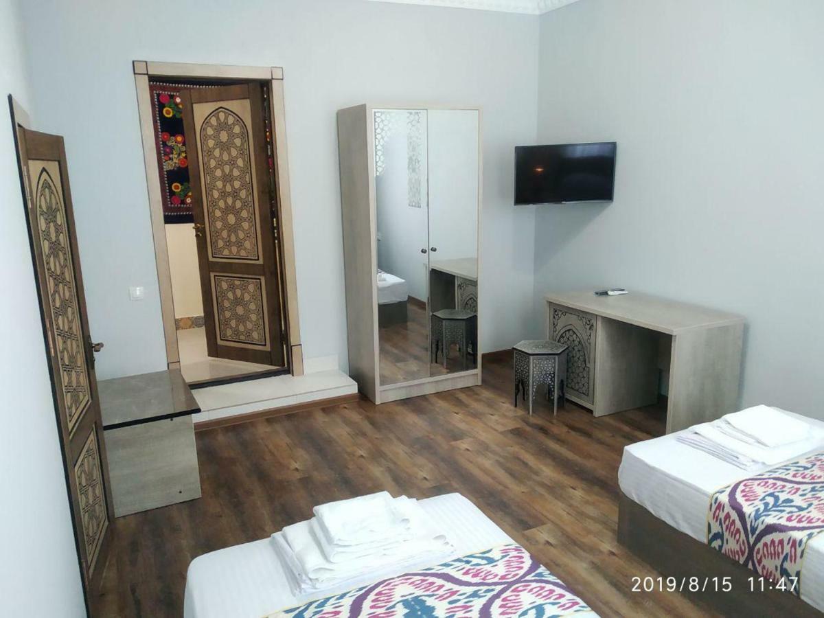 sim sim bukhara Bed & Breakfast Bagian luar foto