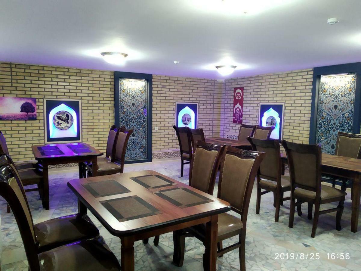 sim sim bukhara Bed & Breakfast Bagian luar foto