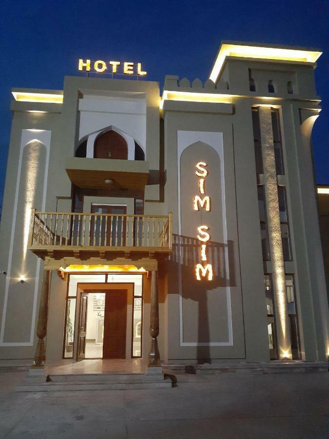 sim sim bukhara Bed & Breakfast Bagian luar foto
