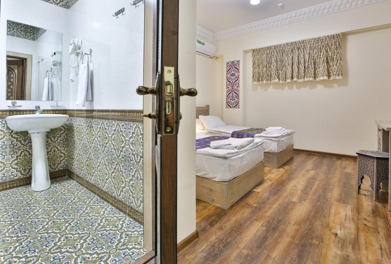 sim sim bukhara Bed & Breakfast Bagian luar foto